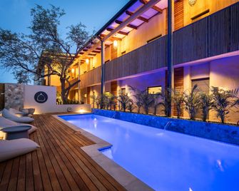 Khiwane Boutique Hotel - Hoedspruit - Басейн