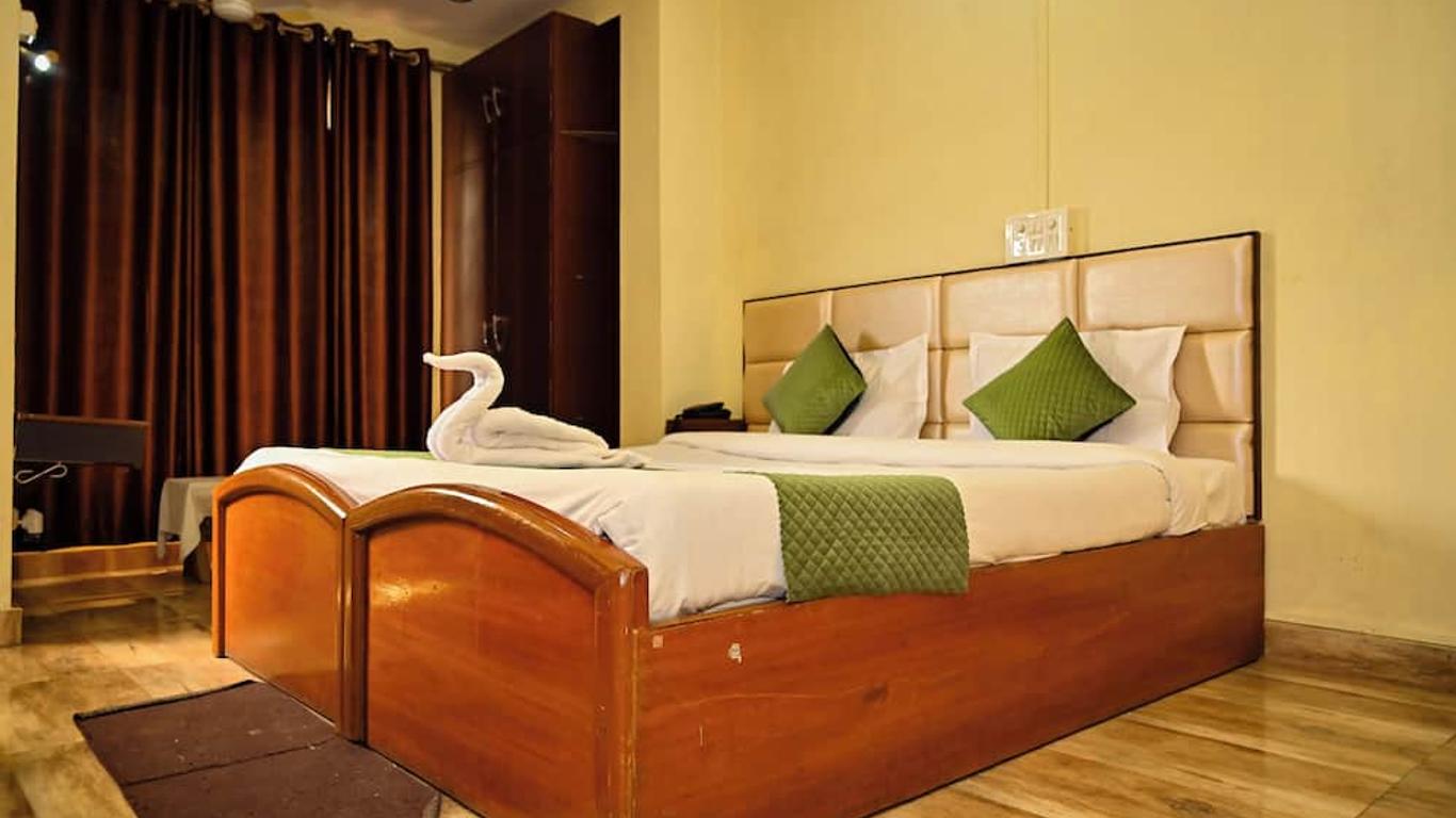 Holiday Inn Guest House