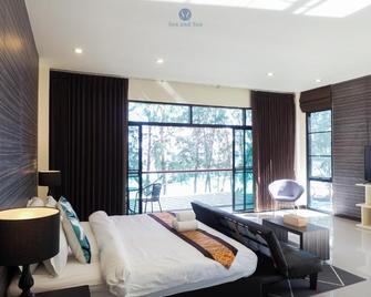 Sea & Sea Villa Resort Sangaroon - Ban Huai Yang - Bedroom