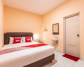 OYO 1554 Pavilio Residence - Cikarang - Bedroom