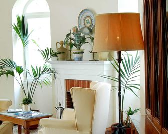 Hotel Villa Sarah - קאפרי