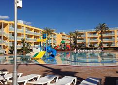 Apartamentos Turisticos Terralta - Benidorm - Alberca