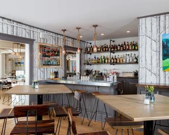 Whitehall - Camden - Bar