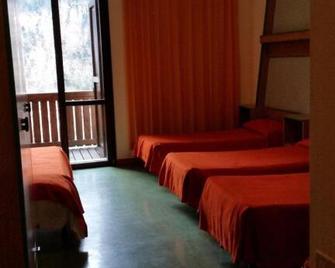 Bella Italia & Efa Village - Forni Avoltri - Bedroom