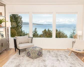 Drift / Oceanfront / Sauna / Van Isle / Salish Sea - Comox