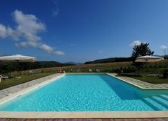 Agriturismo Villa Martis - Passignano sul Trasimeno - Pool