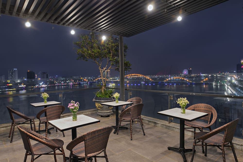 أفورا هوتل - دا نانغ - شرفة