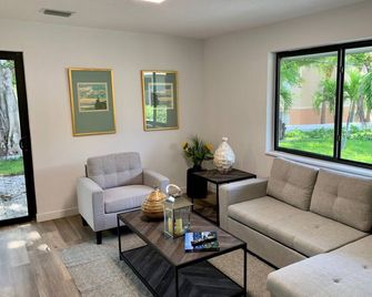 Fort Lauderdale Harbourside Flats#3 - Centrally Located! - Fort Lauderdale - Sala de estar