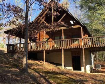 Beautiful and Serene getaway - trail ride or hike directly into Big South Fork! - Jamestown - Building