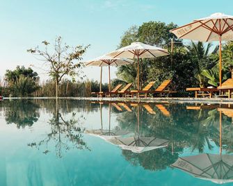 Coco-Cao Glamping - Ham Tan - Pool