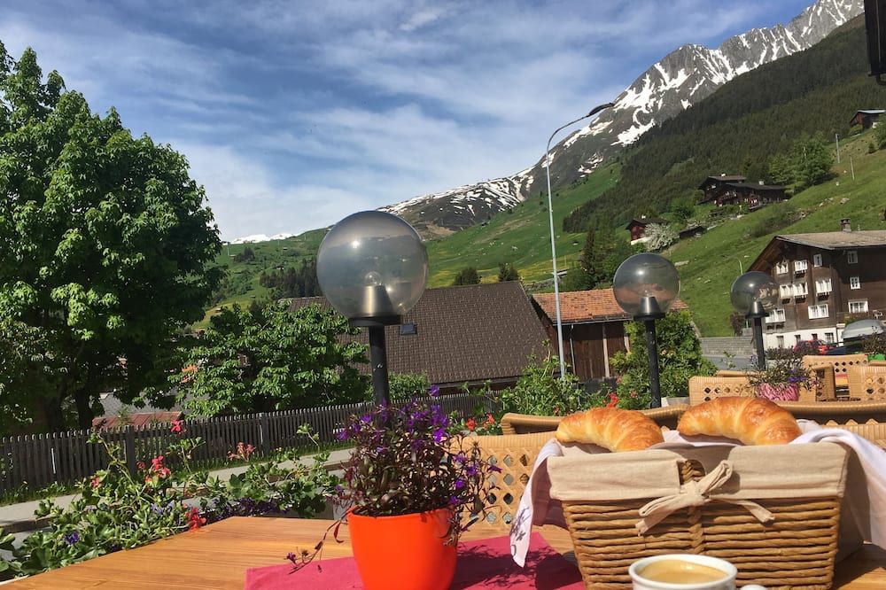 Mountain Lodge Sedrun - Tujetsch - Patio