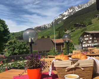 Mountain Lodge Sedrun - Tujetsch - Patio