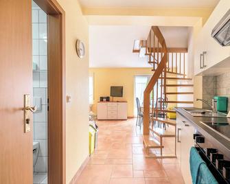 Gästehaus Mühlenhof - Müller-Thurgau - Maring-Noviand - Kitchen