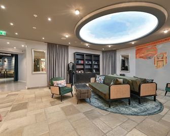 Hotel Sonne - פוסן - לובי