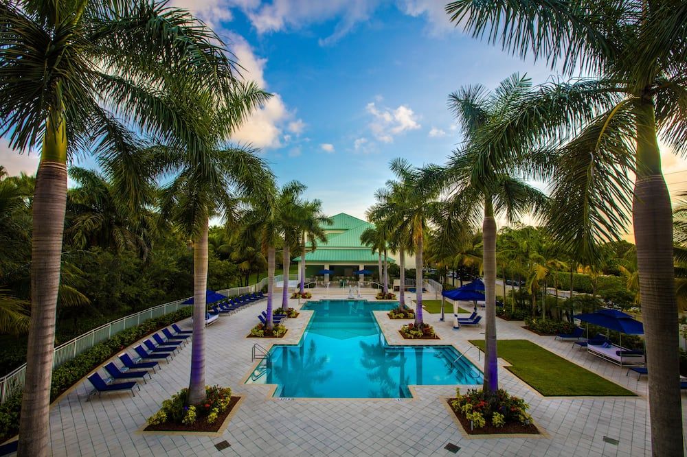 Provident Doral At The Blue - Doral - Pool