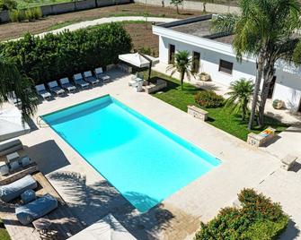 Tenuta San Nicola - Novoli - Piscina