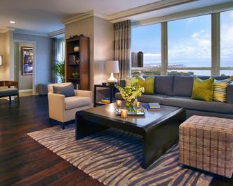 Hilton Chicago - Chicago - Living room