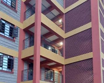 Stayplus Shyrah Cosy 2 Bedroom Apartment - Naivasha - Building