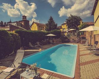 Agriturismo I Surì Asti - Asti - Piscine