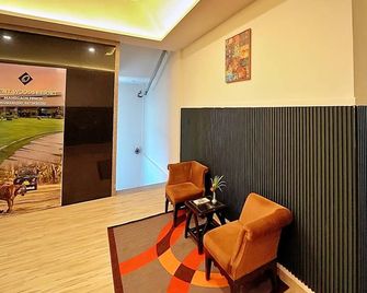 Palette Hotel Orient Greenz by CheckIn, Pench - Khawāsa