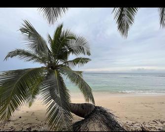 Royal Neil Resort - Lakshmanpur - Playa