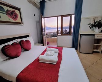 Mermaid Hotel Vlore - Radhimë - Bedroom