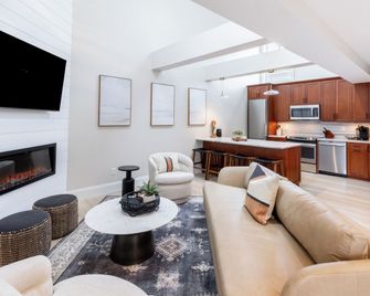 The Newport Lofts - 543 Thames Street - Newport
