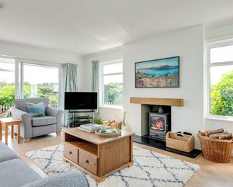 Tremay - Padstow - Living room