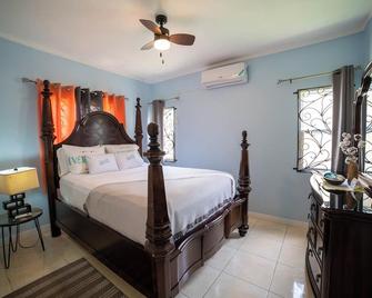 Nickels Garden Villas - Montego Bay - Bedroom