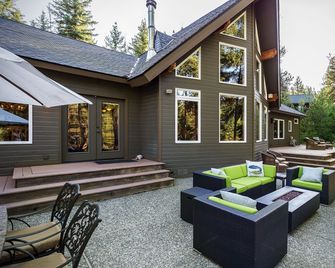 Riffle River Lodge by Nw Comfy Cabins - Leavenworth