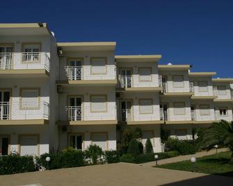 Chrissy's Paradise - Agia Pelagia - Bâtiment