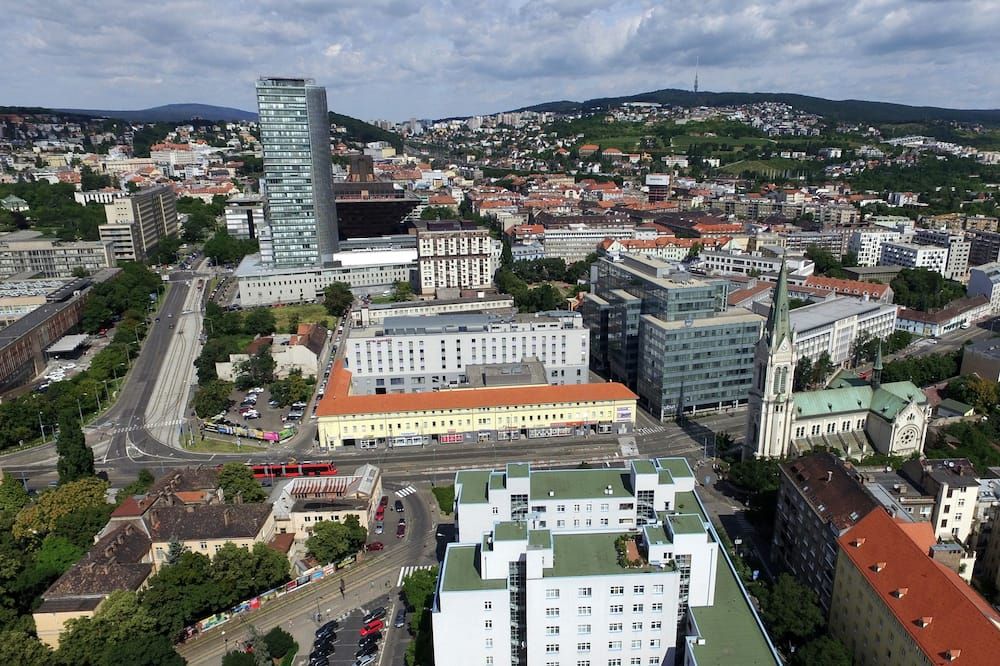 Hotel Saffron - Bratislava - Buiten zicht