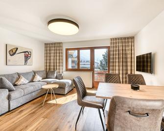 Alpenblick Apartments by A-Appartements - Schruns - Wohnzimmer