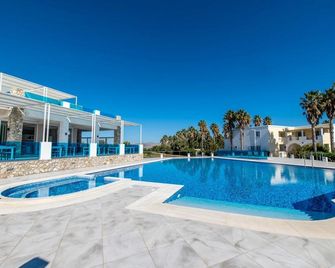 Cavo D Oro Hotel - Marmari - Pool