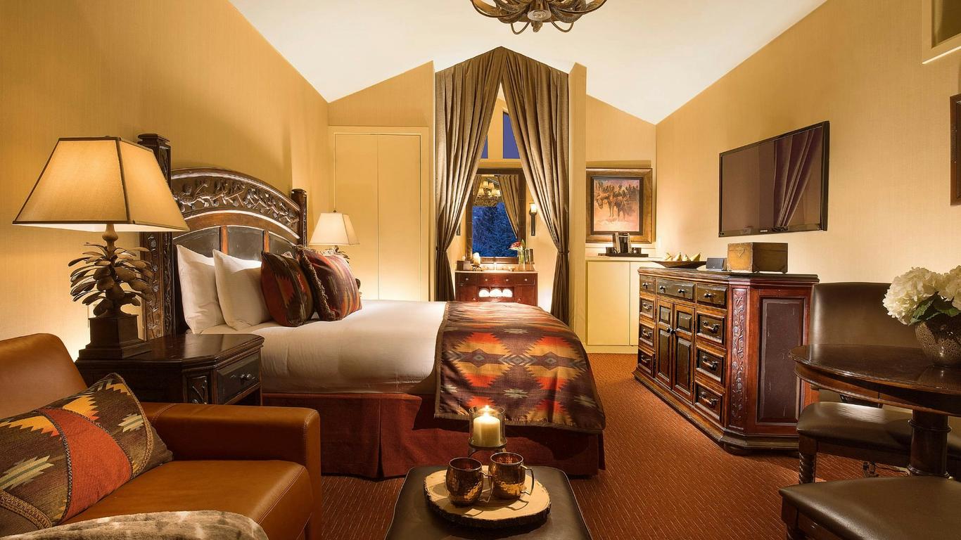 Rustic Inn Creekside