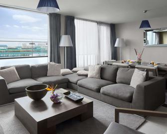 Radisson Blu Royal Hotel, Dublin - Dublin - Living room