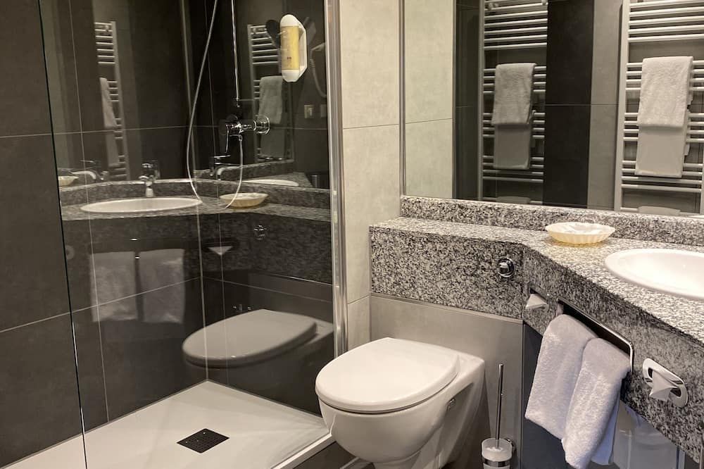 Country Hotel Timmendorfer Strand - Timmendorfer Strand - Bathroom
