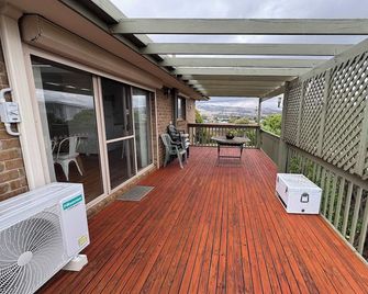 Far Horizons 13 Trigg St Port Elliot Coastal Views- Linen Included - Port Elliot - Balcón