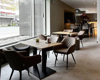Ramada by Wyndham Essen - Essen - Restaurant