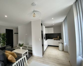 Le Petit Mont Blanc - Saint-Étienne - Living room