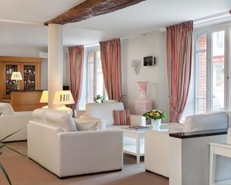 Hôtel Burgevin - Sully-sur-Loire - Living room