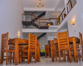 Amuththa Resort - Anuradhapura - Jídelna