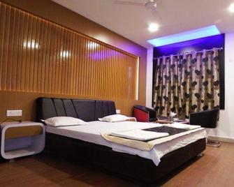 Hotel Sonchiraiya - Shivpuri - Bedroom