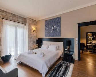 Levidi Suites - Levidi - Bedroom