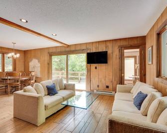 5 Mi to Franconia Notch White Mountains Getaway - Franconia - Sala de estar