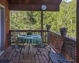 The Price is Right at the Starbright House: Cheery & Quiet Family Home - Cooper Landing - Balcón