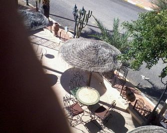 Hotel Rochers Peints - Tafraout - Balcon