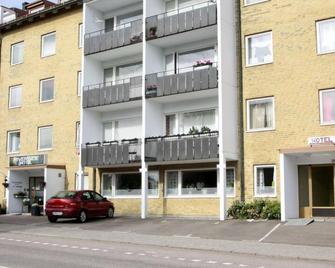 Riverside Hotel & Apartments - Ängelholm - Building