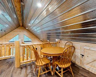 Brown Bear Cabin - Tomahawk - Restaurace
