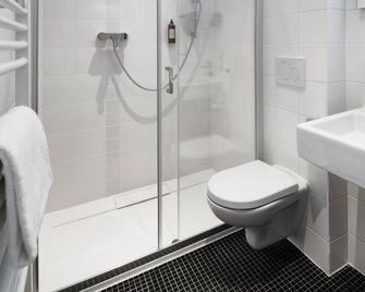 VN17 Rooftop Suites by Adrez - Prague - Bathroom